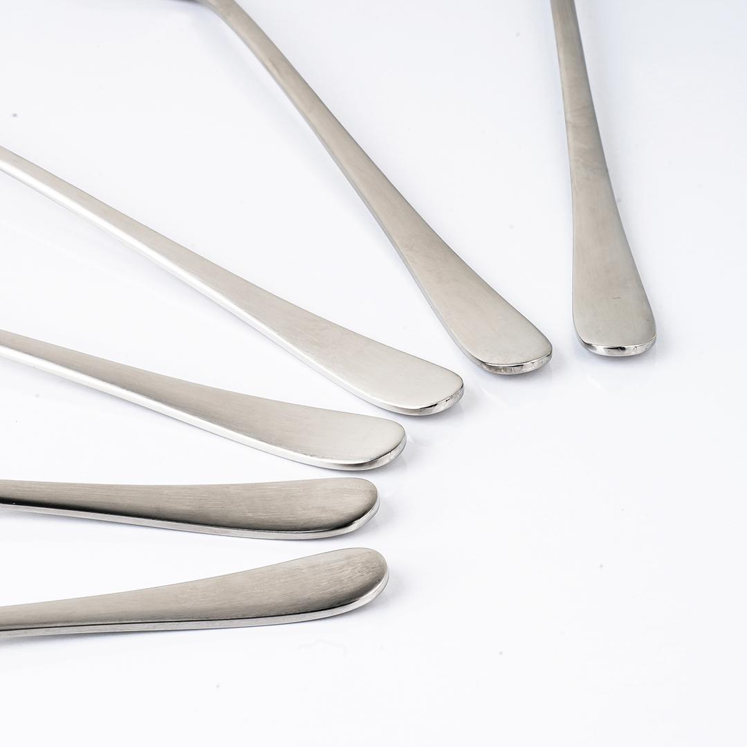It shows the side view of a spoon. The handle has a smooth line.